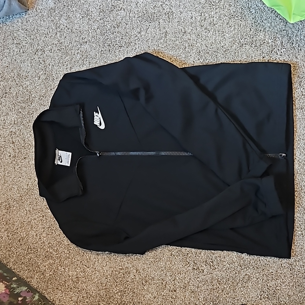 Black nike zip-up jacket